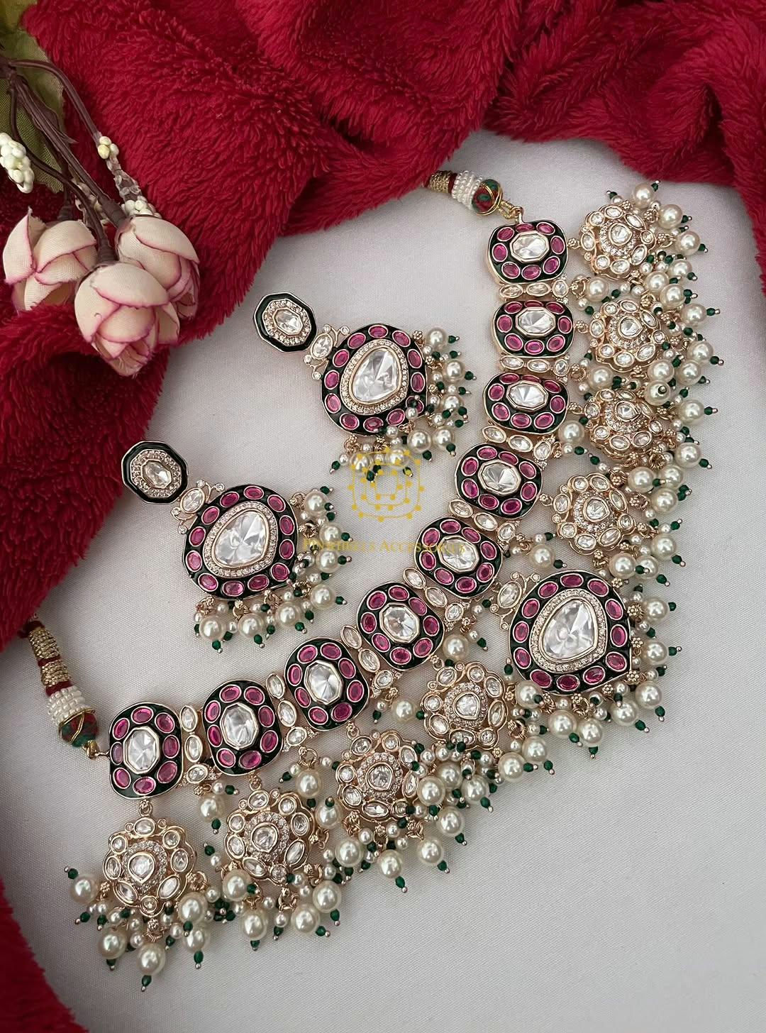 EPOXY SETTING ENAMELLED BRIDAL NECKLACE SET 