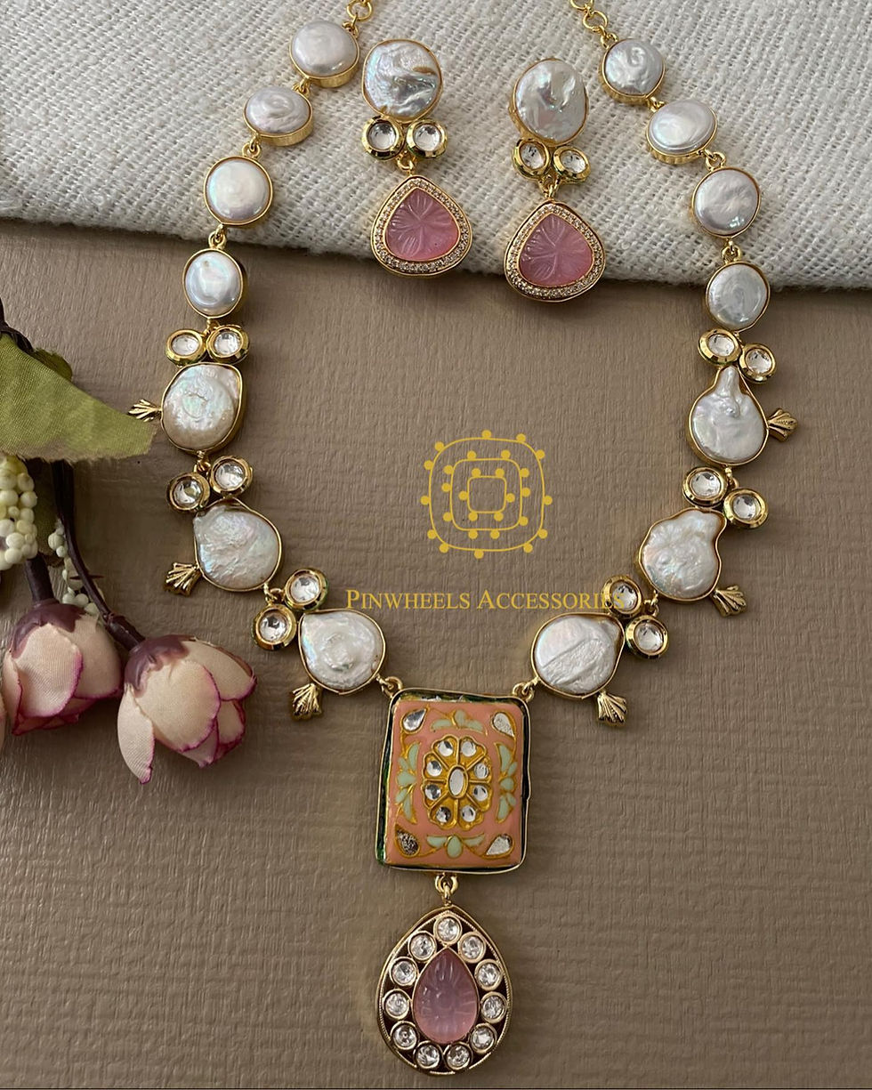 Thumbnail: BAROQUE PEARL NECKLACE 