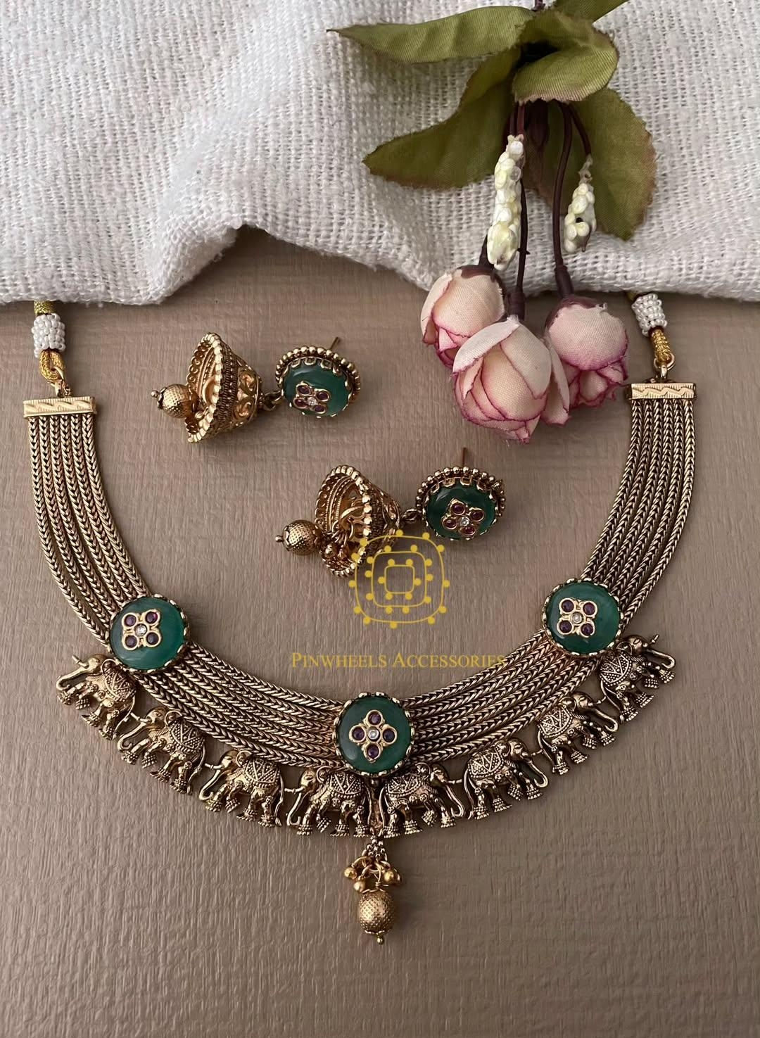 ANTIQUE GOLD TRADITIONAL HASLI