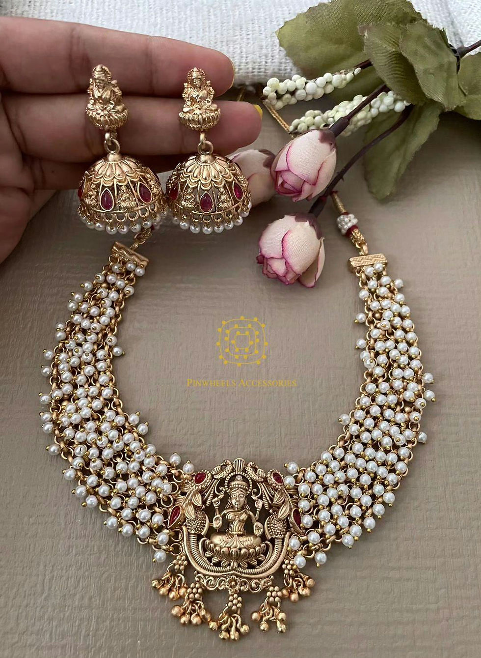 Thumbnail: LAXMI BEADED TEMPLE SET 