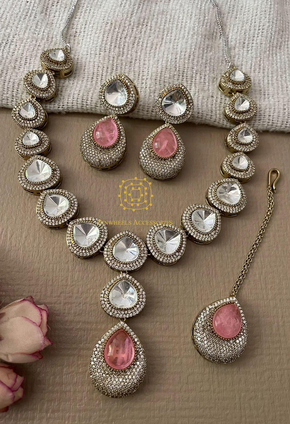Thumbnail: POLKI & CUBIC ZIRCON COLOURED STONE NECKLACE 
