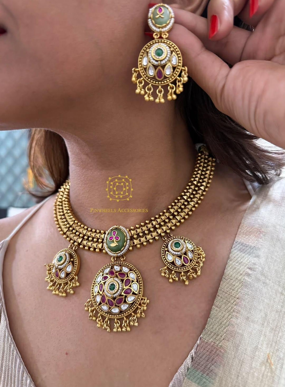 Thumbnail: TRADITIONAL ANTIQUE POLISH NECKLACE 