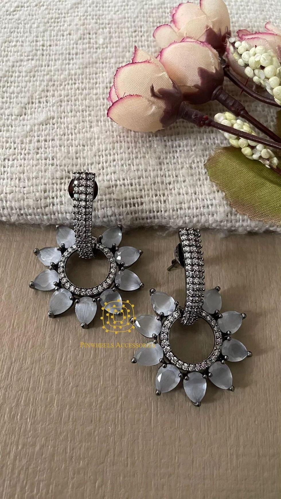 Thumbnail: COLOURED STONE EARRINGS 