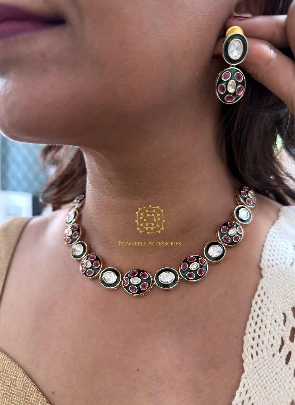 Thumbnail: EPOXY SETTING SIMPLE NECKLACE 