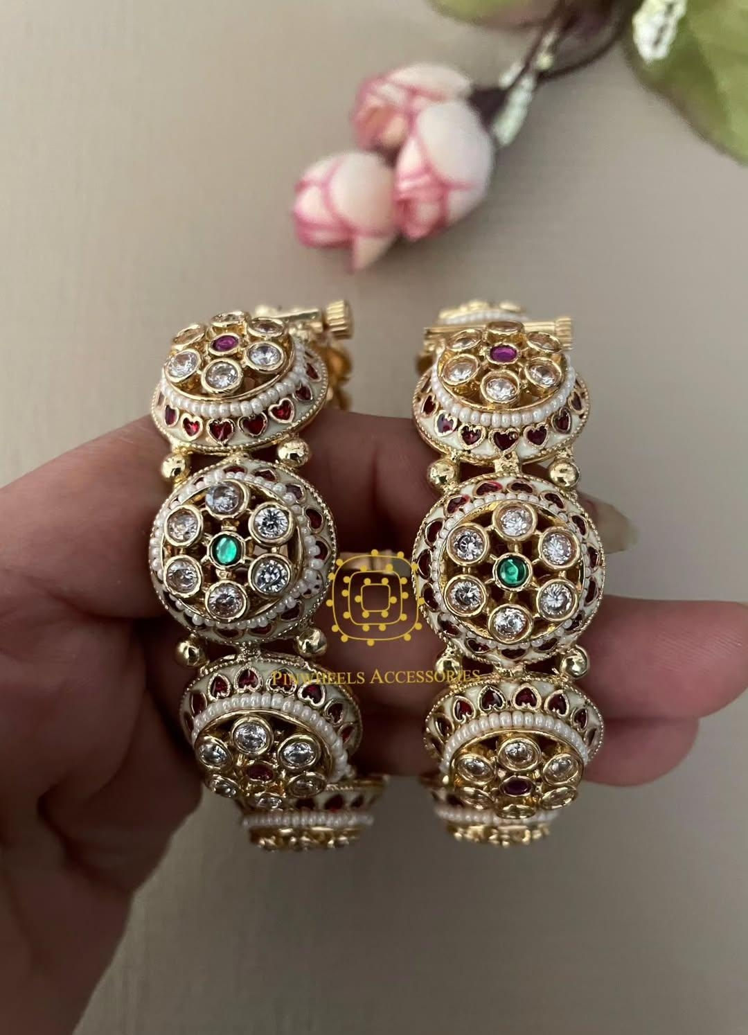 TRADITIONAL KADA PAIR