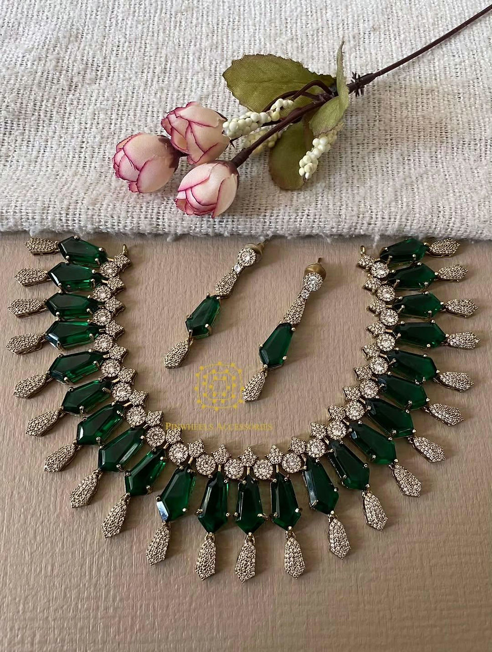 Thumbnail: DOUBLET STONE NECKLACE 