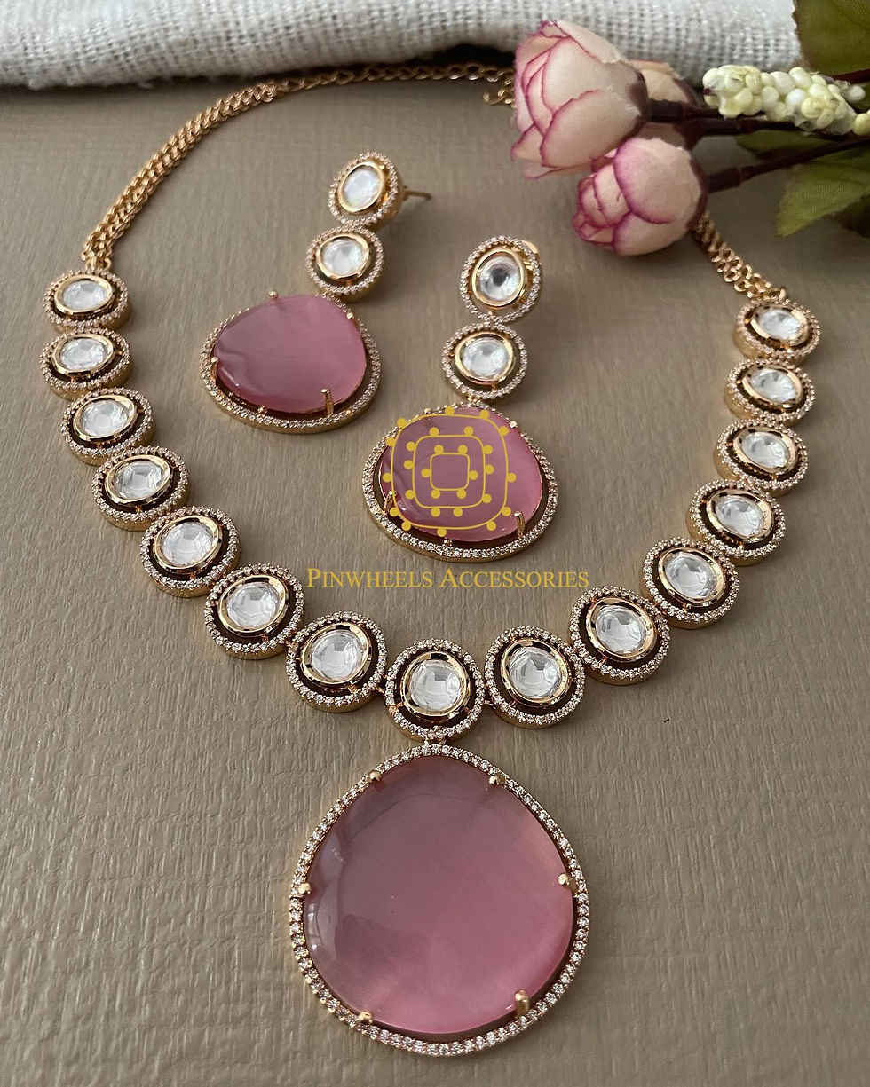Thumbnail: DOUBLET STONE NECKLACE 