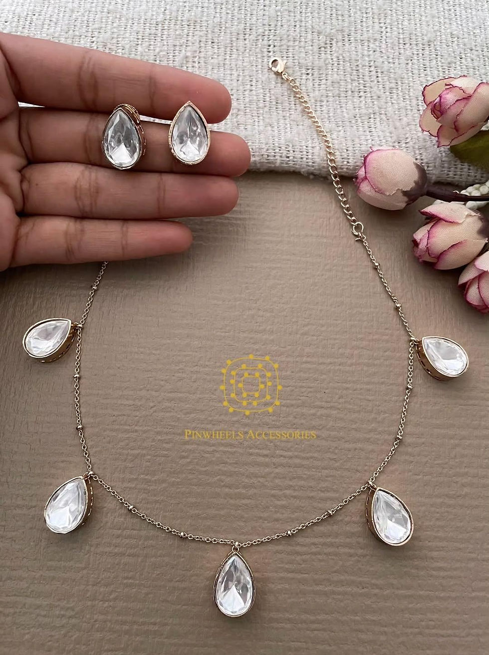 POLKI SIMPLE PENDANT SET