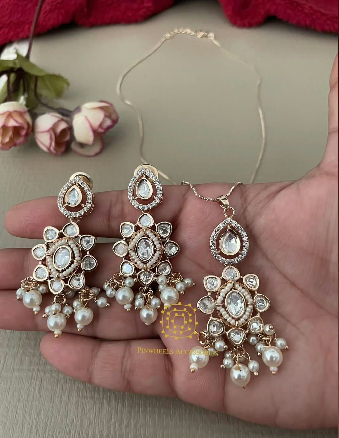 POLKI PENDANT SET NECKLACE