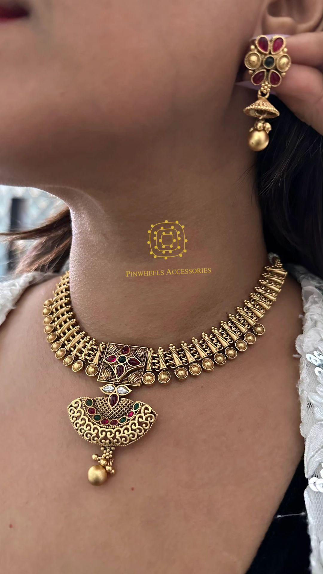 JAALI TRADITIONAL NECKLACE