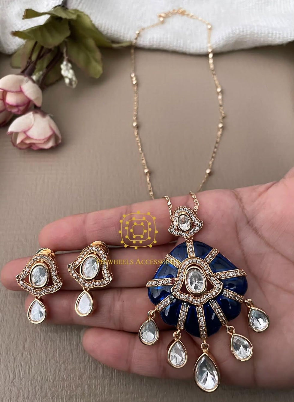 Thumbnail: ENAMEL PENDANT SET 