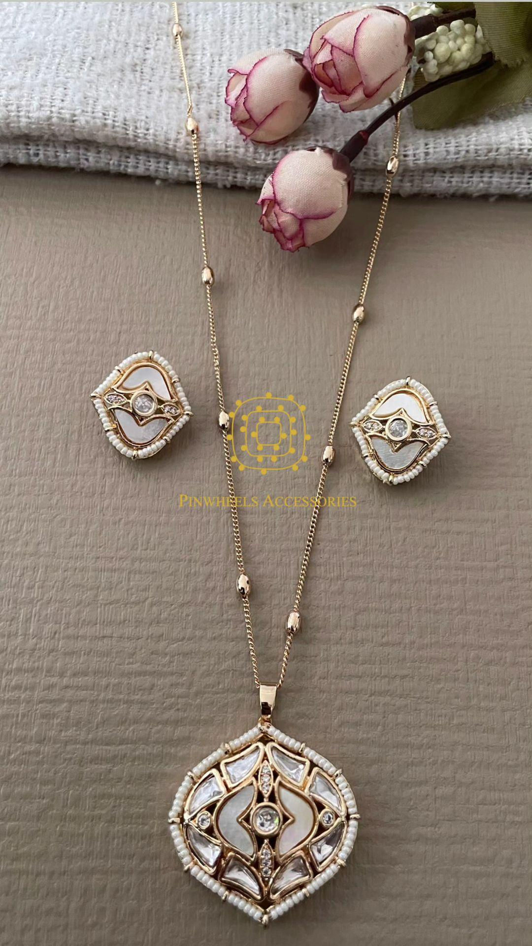 MOP PENDANT SET