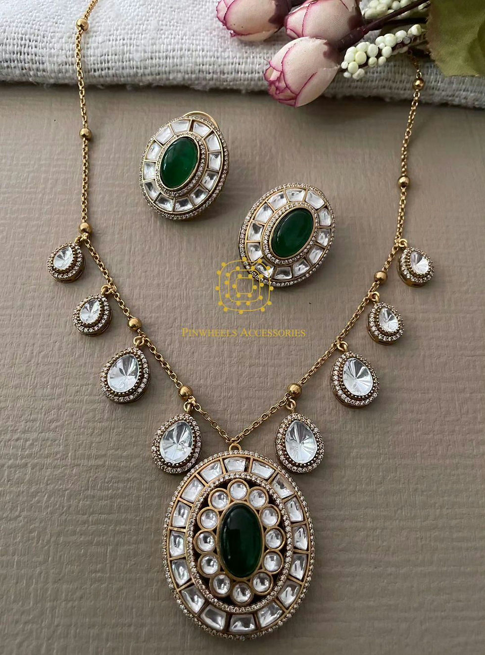 Thumbnail: MOISSANITE POLKI HANGING PENDANT SET 
