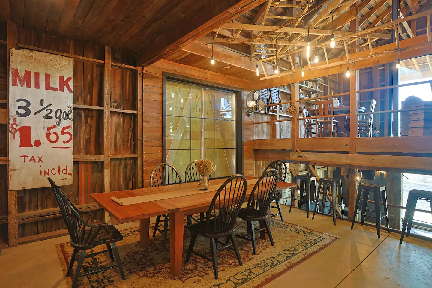 Dining.webp