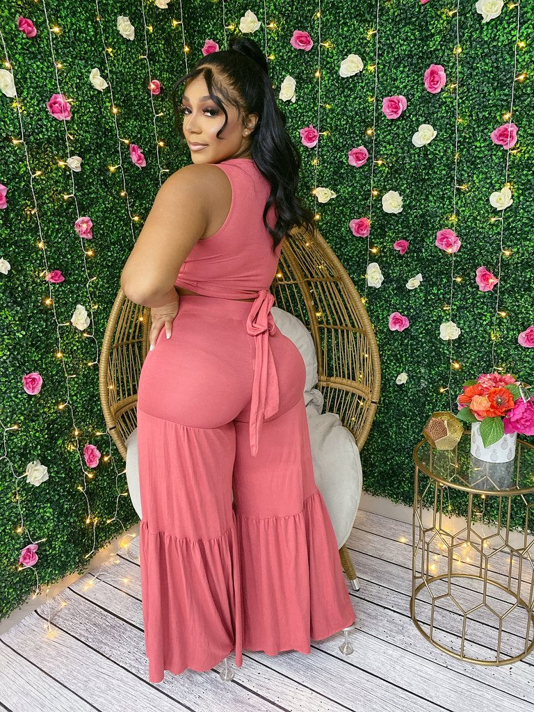 Thumbnail: Sexy Tie Top & Loose Fit Pants 