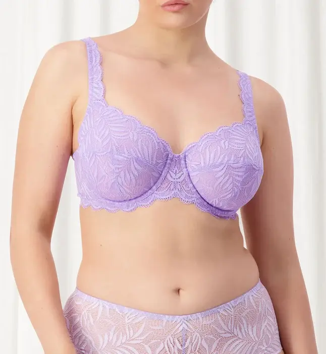 Triumph Essential Lace Balconette (Lavender)