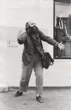Runoilija Moguchi vauhdissa