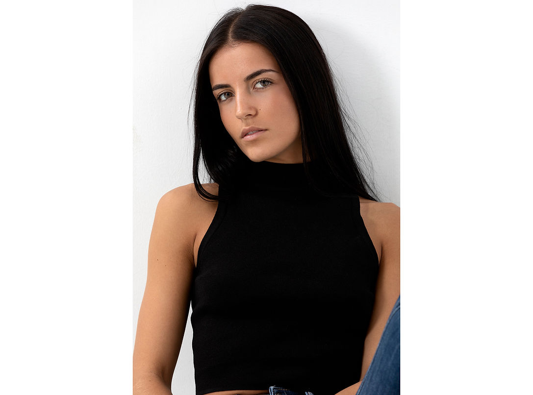 Meet Daniella Falcon, a fresh female commercial model with Salitre Models (also represented in Madrid & Barcelona). Experienced in international campaigns like Ipanema, available worldwide.
