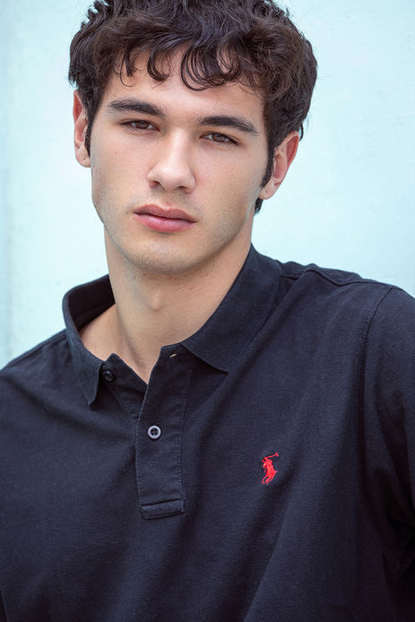 Eduardo Sanz male model close up color portrait natural skin tone neutral background Salitre Models
