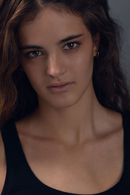Valeria Melgarejo beauty headshot and studio portrait, Salitre Models.