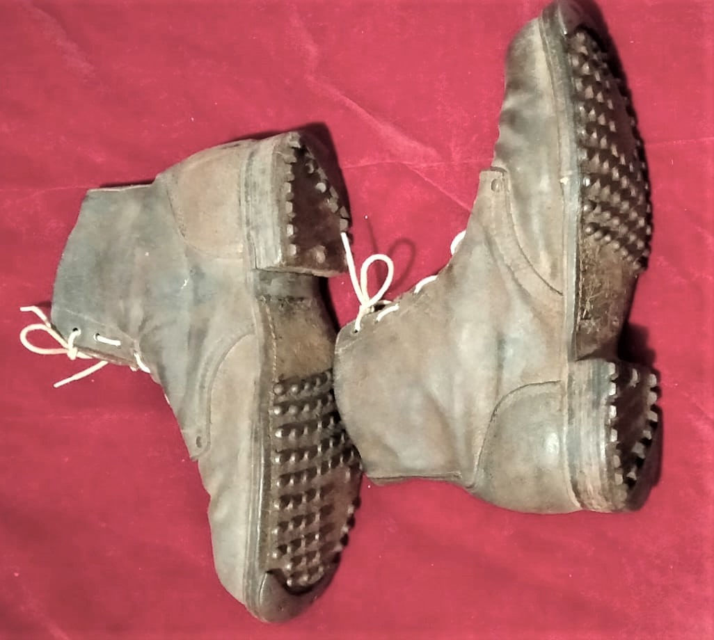 French mle 45 shoes date 1953 size 45? Sole is 29 cm