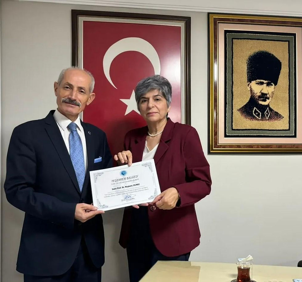 Feministler kadın erkek eşitliğini; ben kadının üstünlüğünü savunuyorum