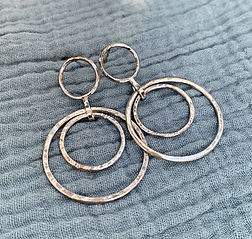 Boucles d'oreilles artisanales martelées en argent, Bijouterie Pauly