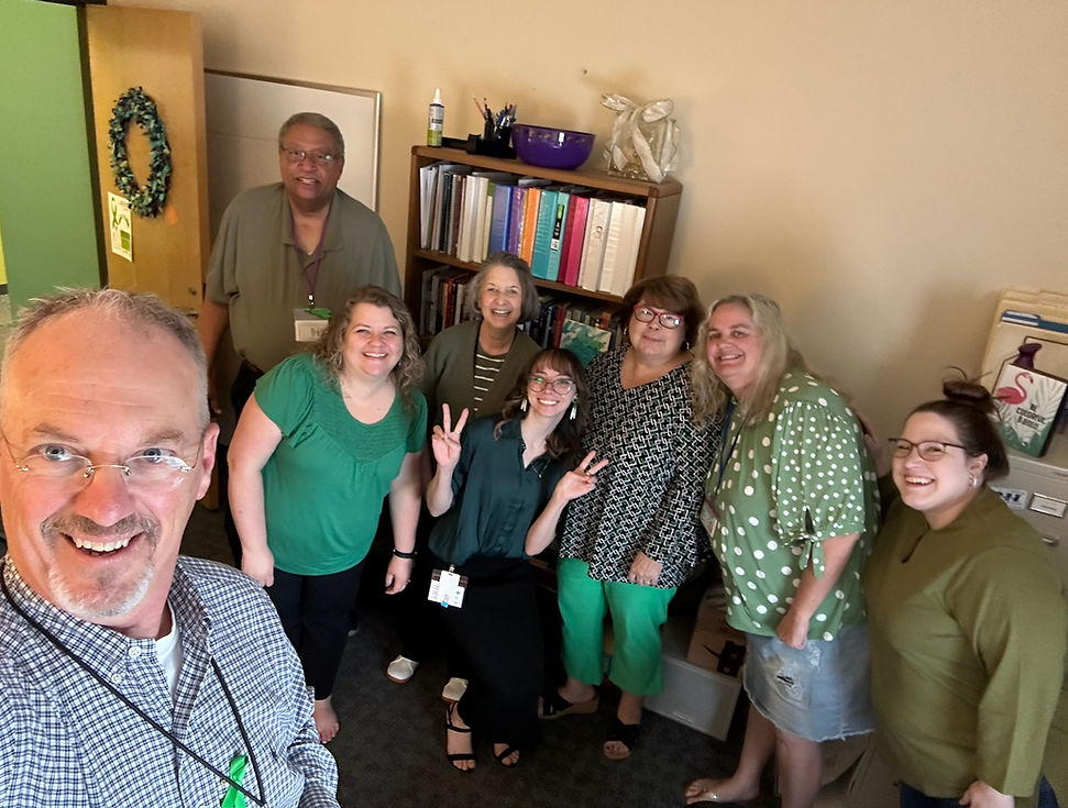 IMG_7235 (1)_Green_Neil's team.jpg