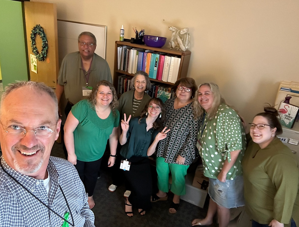 IMG_7235 (1)_Green_Neil's team.jpg