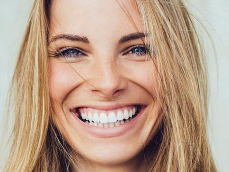 O sorriso abre portas, muda vidas, conquista pessoas e influencia.
