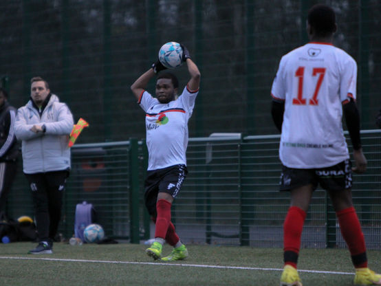 Tomkinson Asks for Consistency Ahead of Hindley Juniors