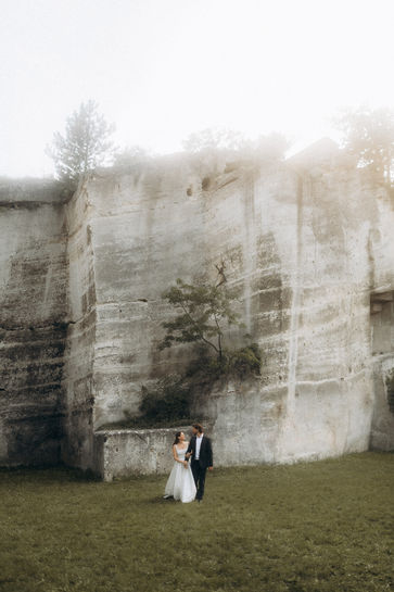 Diósdi Kőbánya esküvői képek, esküvői kreatív fotózás, Daalarna menyasszonyi ruha