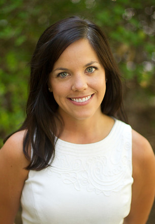 Founder Stephanie Walker's headshot