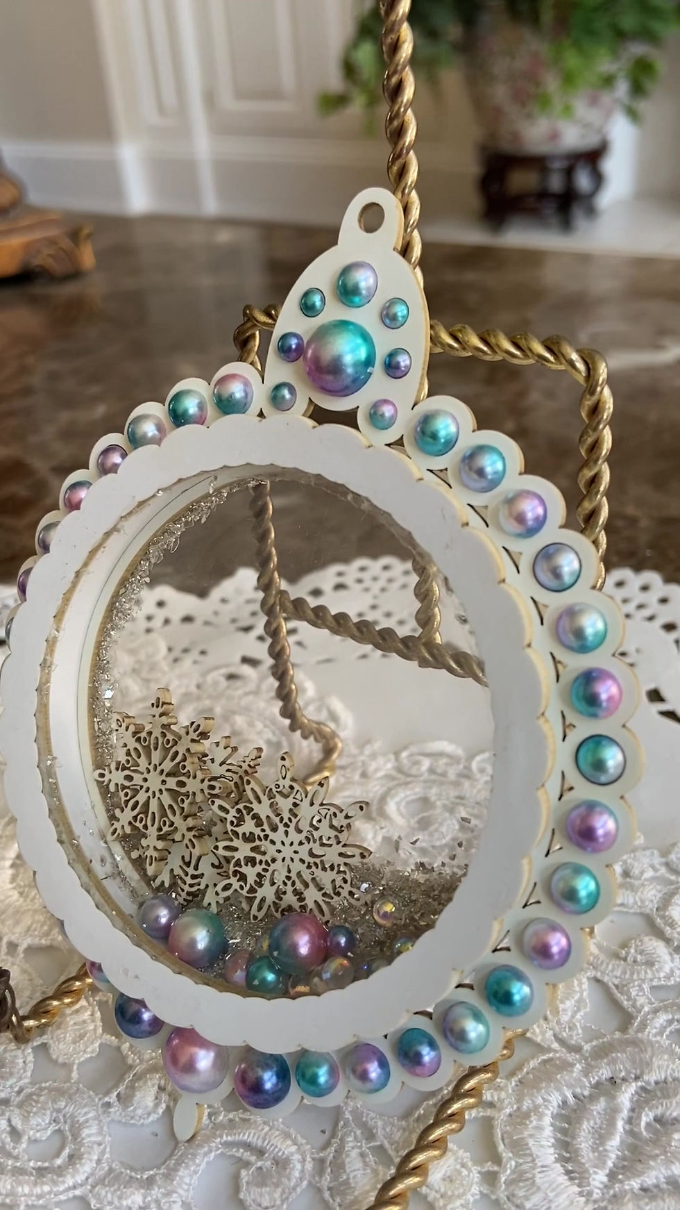 Thumbnail: Beautiful Box Ornament #1 Shaker Box Chipboard DIY Kit