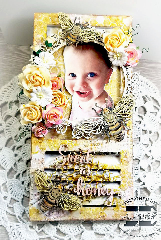 Thumbnail: Beautiful Board Large Heart Deco Circle Frame Laser Cut Chipboard