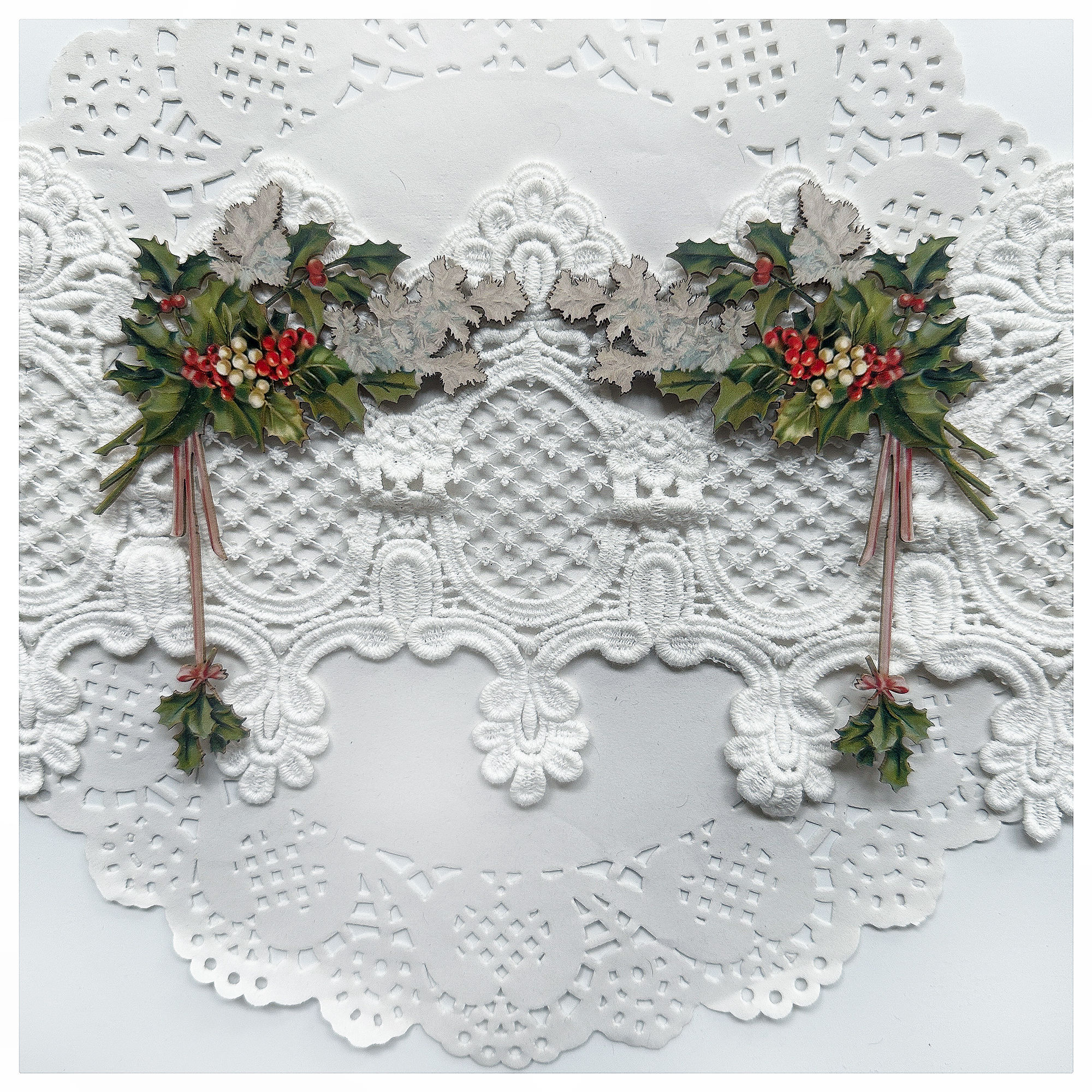 Printed Beautiful Board Tiny Holly Dangle Corners Chipboard