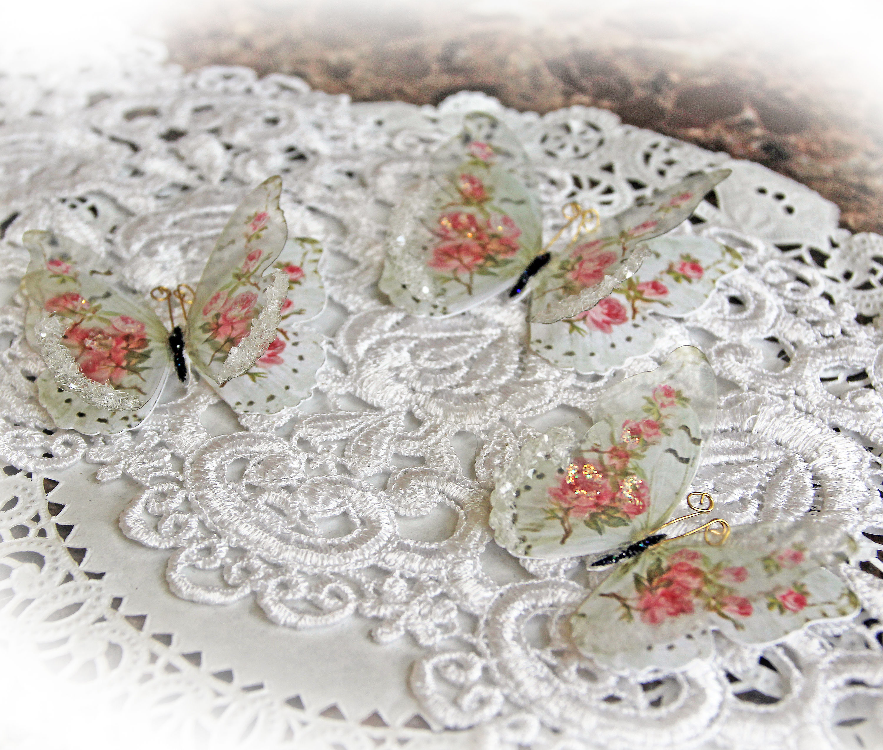 Shabby Pink Roses Glass Wing Double Butterflies