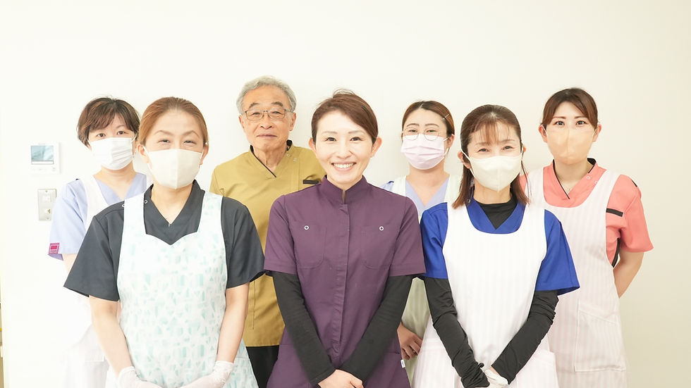 スタッフ集合写真
