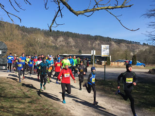 Winterlaufserie bei bibbernder Kälte