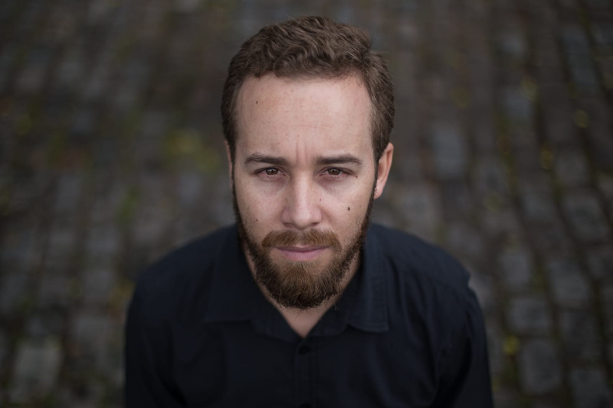 Raul Mariano projeta EP para o fim deste ano; artista fala sobre processo de criação e significado das composições