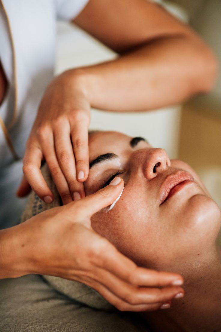 Biologique Recherche Essential Facial _ Living Beauty.jpeg