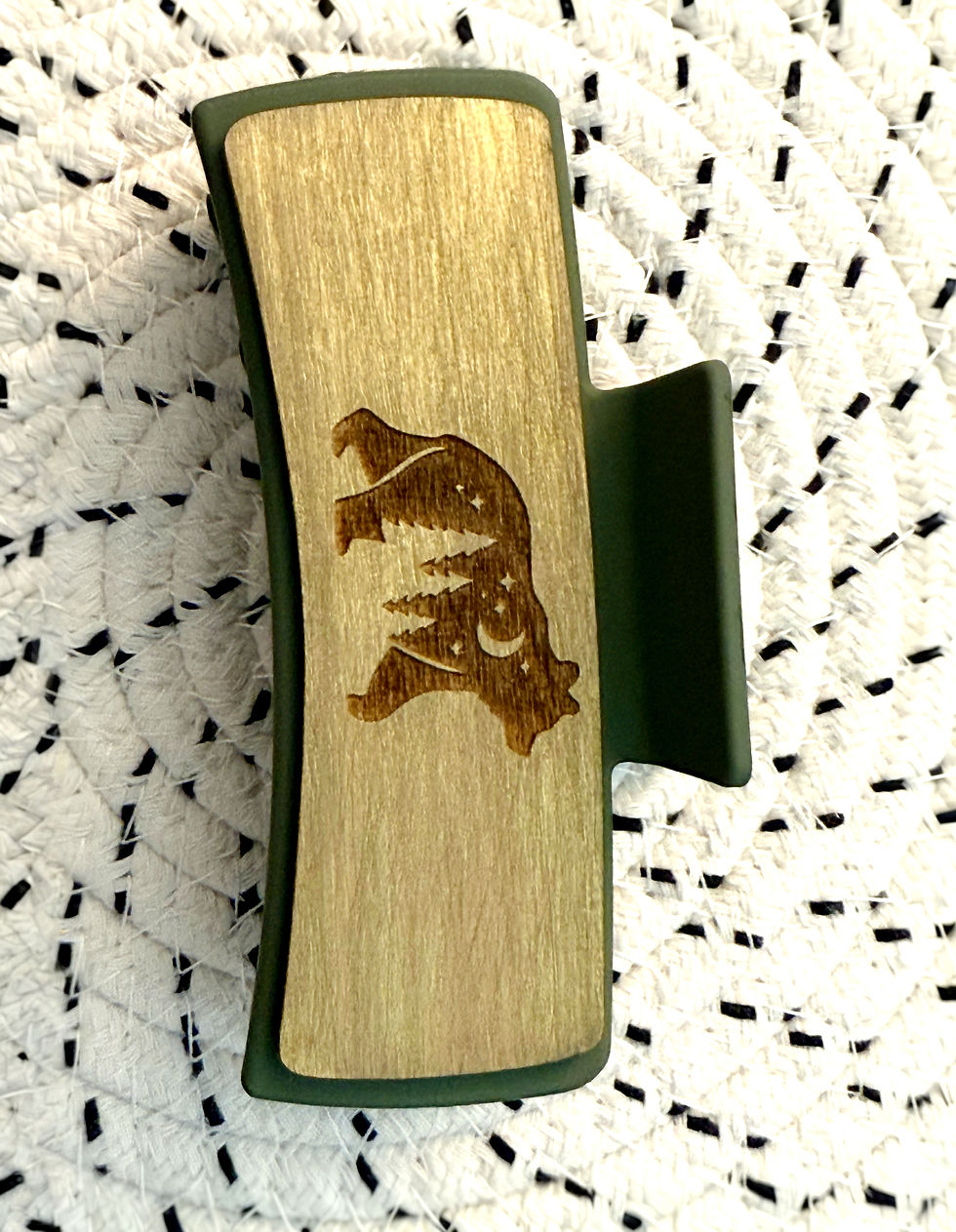 Medium Bear Claw Clip