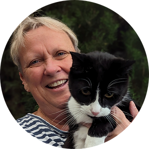 A photo of Sue Deutscher and Sylvester the cat.