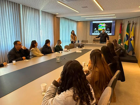 PROFISSÃO CONSTRUIR E JORNADA DE TRABALHO SÃO DESTAQUES NO CAFÉ COM RHs