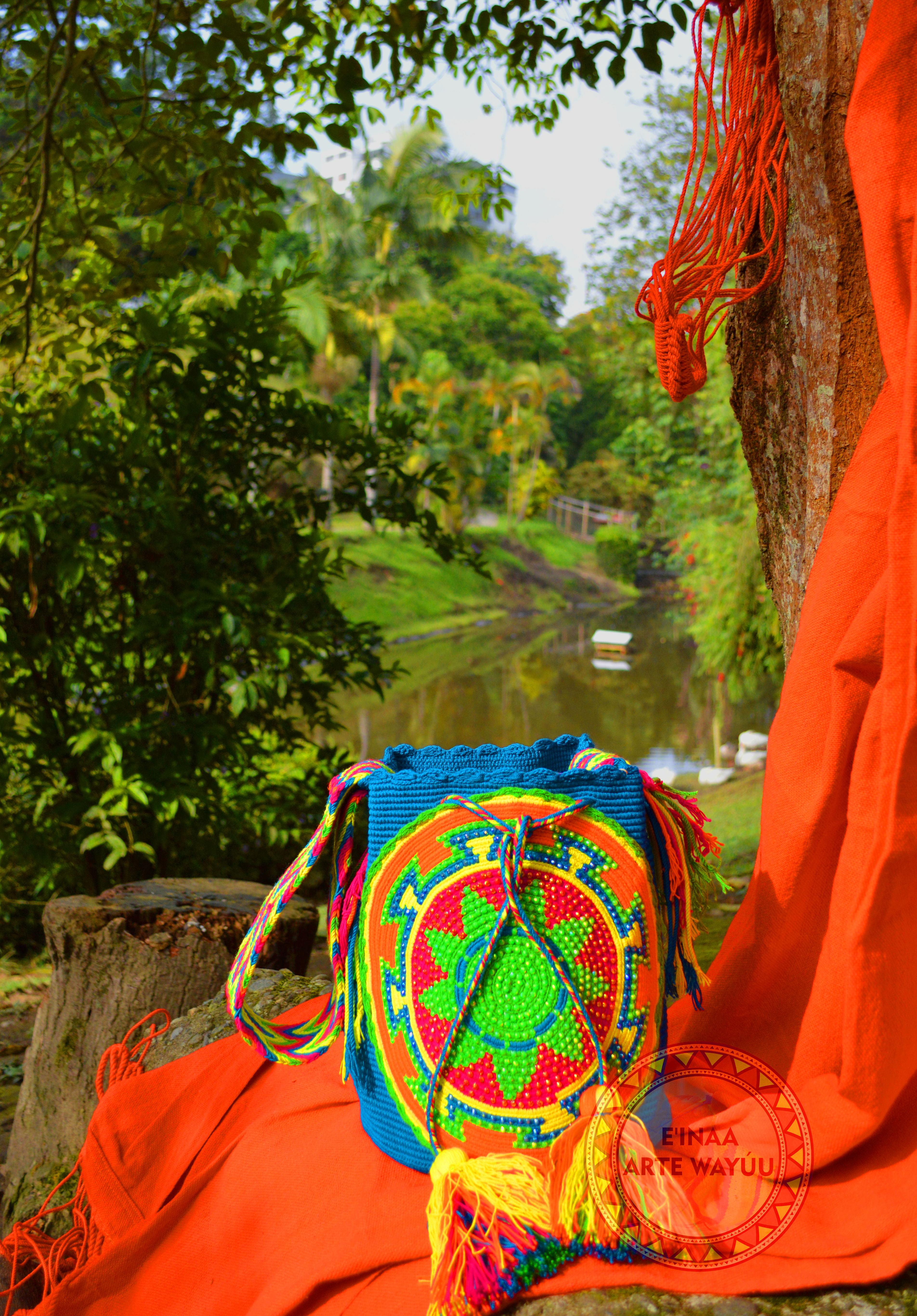MOCHILA WAYÚU LISA DE TAPETE