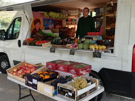 MARCHAND FRUITS&LÉGUMES - PAIN - ÉPICERIE LES VENDREDIS