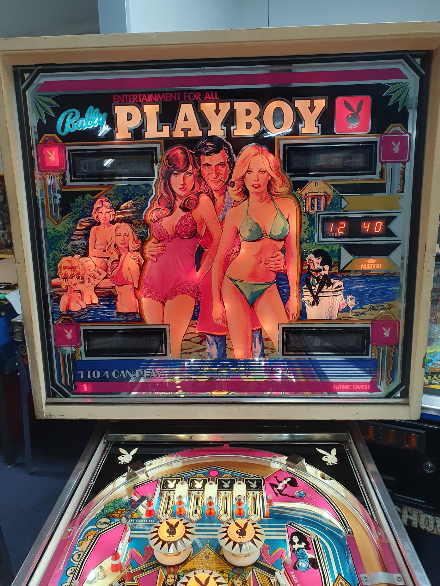 PLAYBOY PINBALL MACHINE (Bally)