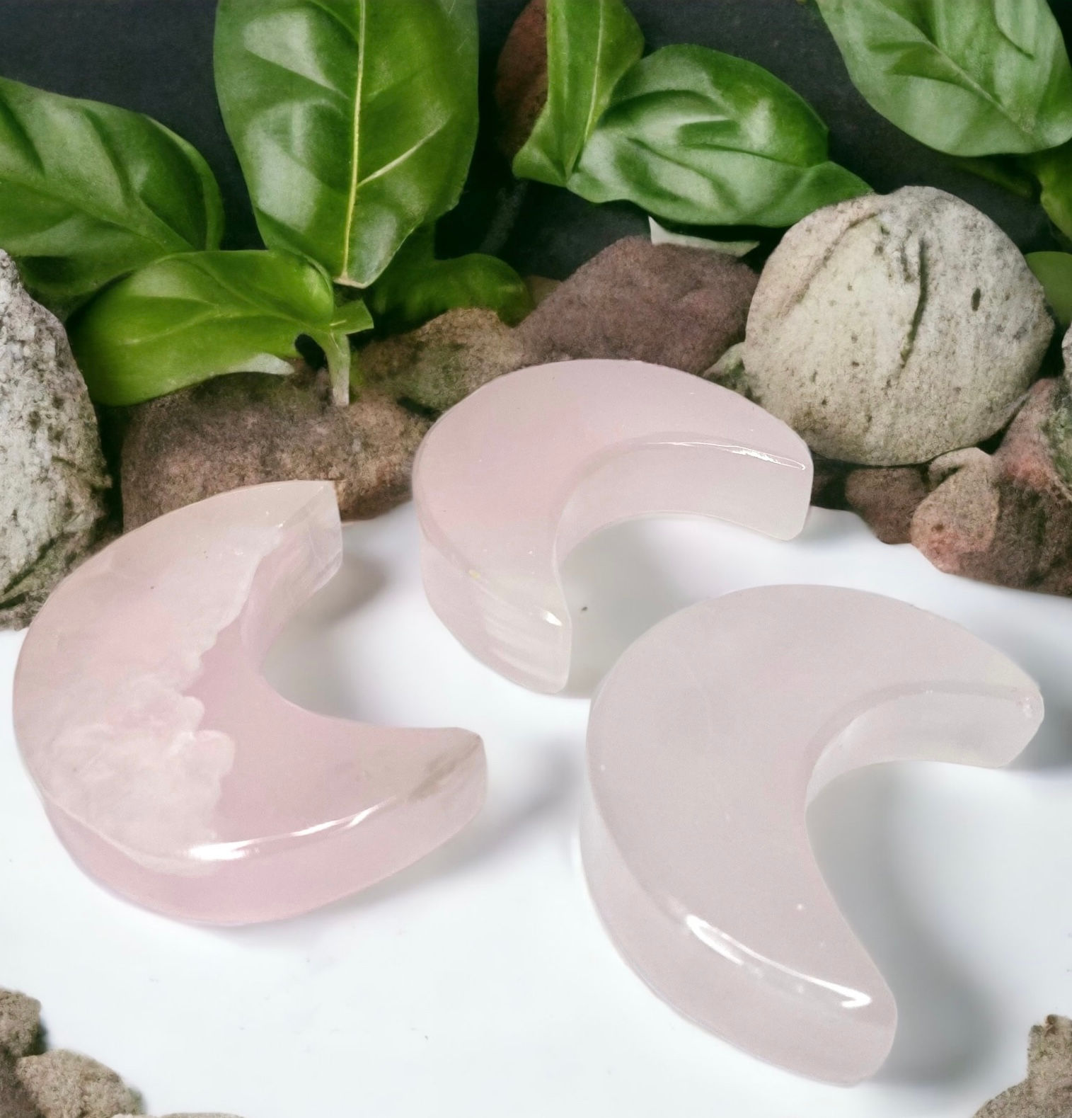 Mangano kalcit, måne