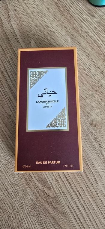 Parfum Laxuria Royale