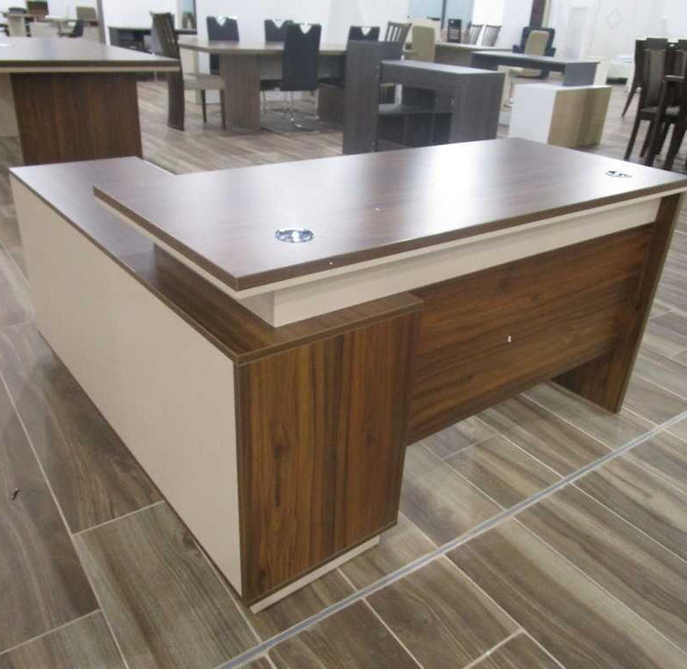 OFFICE TABLE 140X140X5 CM